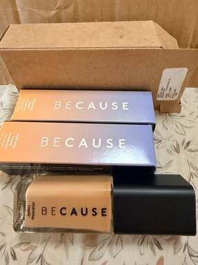 Set of 2 Because Cosmetics Hydrating Liquid Foundation Light Ivory